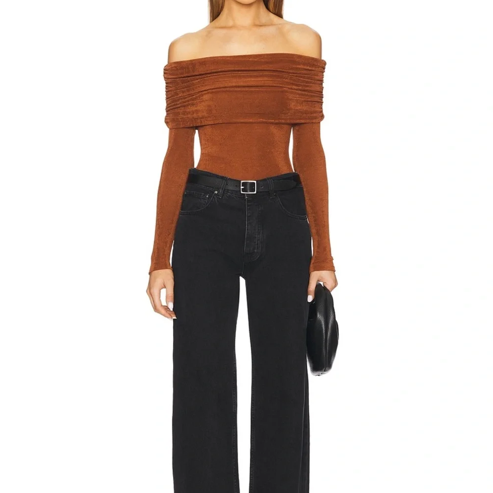 Off-Shoulder Rust Top - Picture 3 of 3